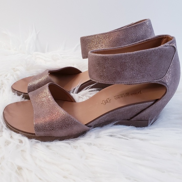 paul green wedge sandals